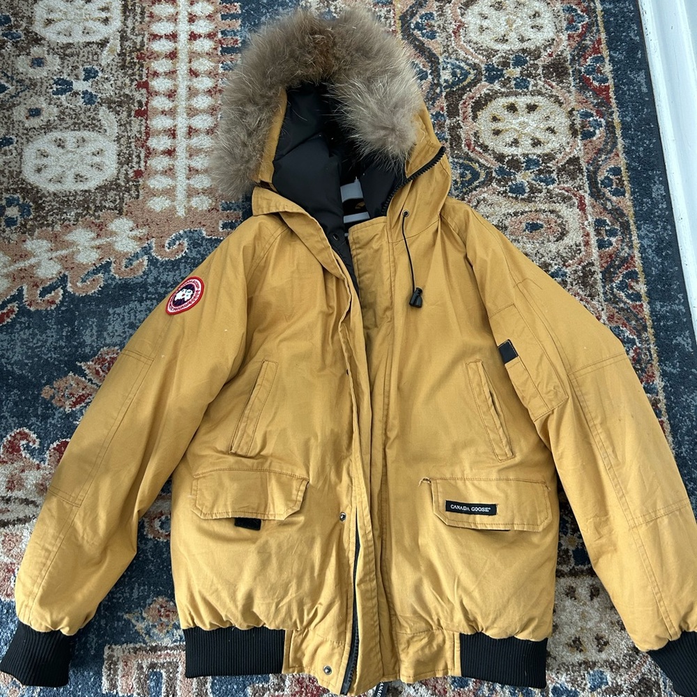 Canada Goose Men's Yellow Puffer Jacket with Fur Hood